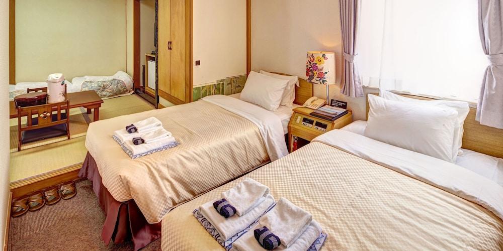 Okinawa Sun Plaza Hotel Наха Экстерьер фото