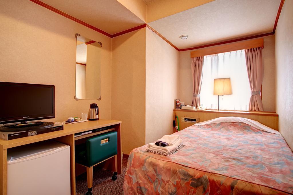 Okinawa Sun Plaza Hotel Наха Экстерьер фото