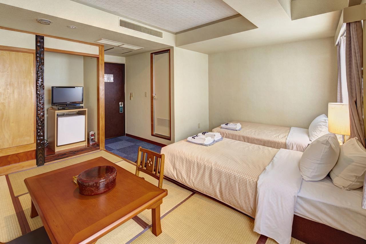 Okinawa Sun Plaza Hotel Наха Экстерьер фото